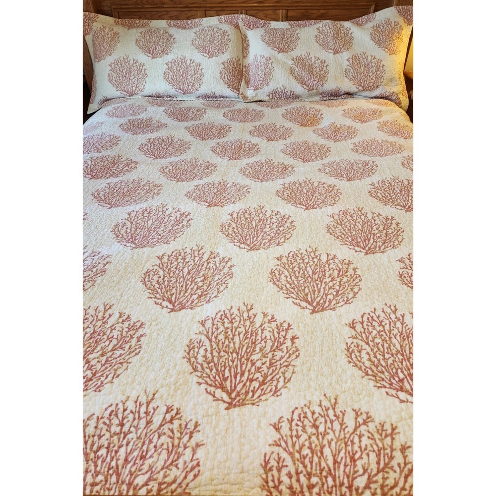 Laura Ashley King Size Quilt Reversible Coral Coast 88 X 100 King  +  2 Shams - Picture 2 of 9